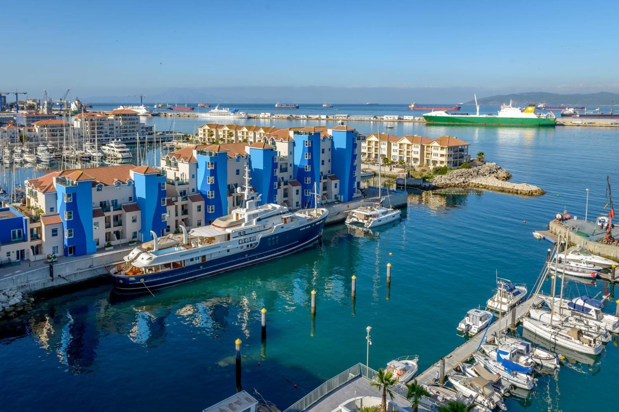 Luxury Modern Apartment With Exceptional Views! Hosted By Sweetstay Gibraltar Luaran gambar