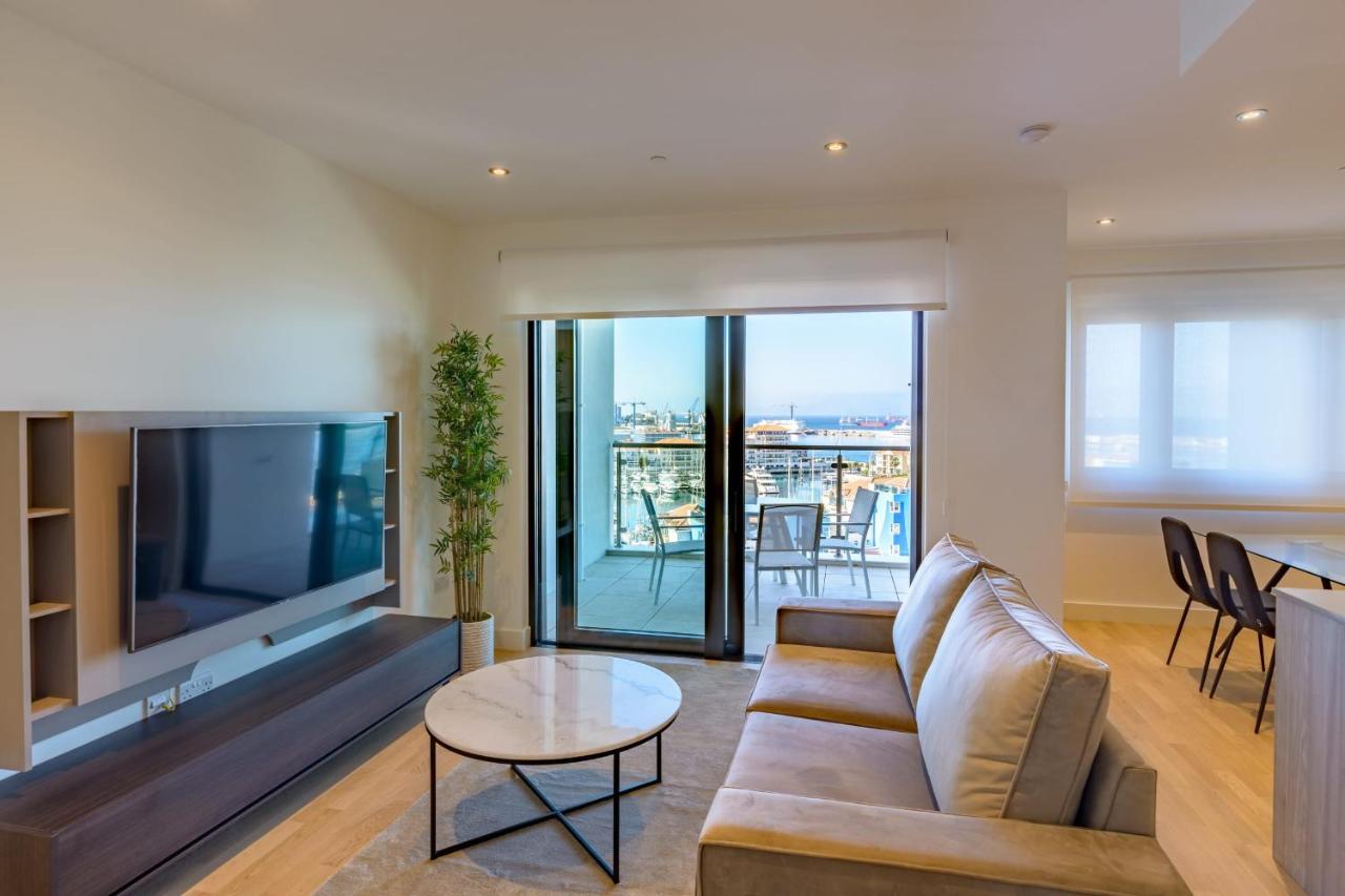 Luxury Modern Apartment With Exceptional Views! Hosted By Sweetstay Gibraltar Luaran gambar